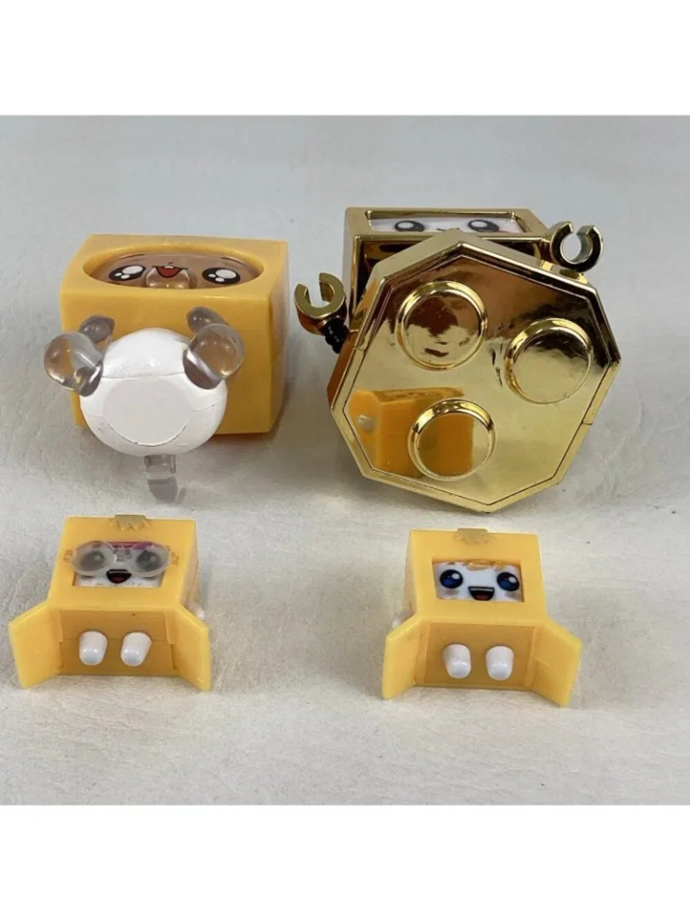 LankyBox Mystery Figure Lot Rare Golden Robot Foxy Boxy Micro Figures Justin